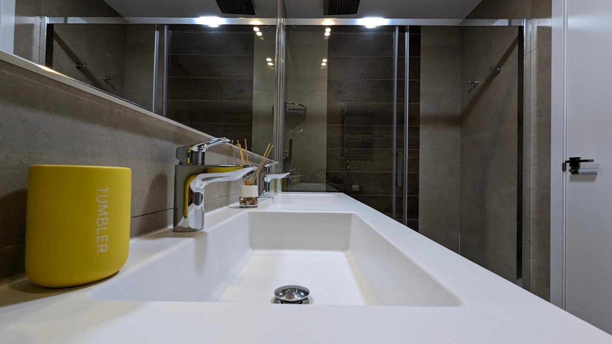 Sunset Waves Luxury Apartment Benidorm Bagian luar foto
