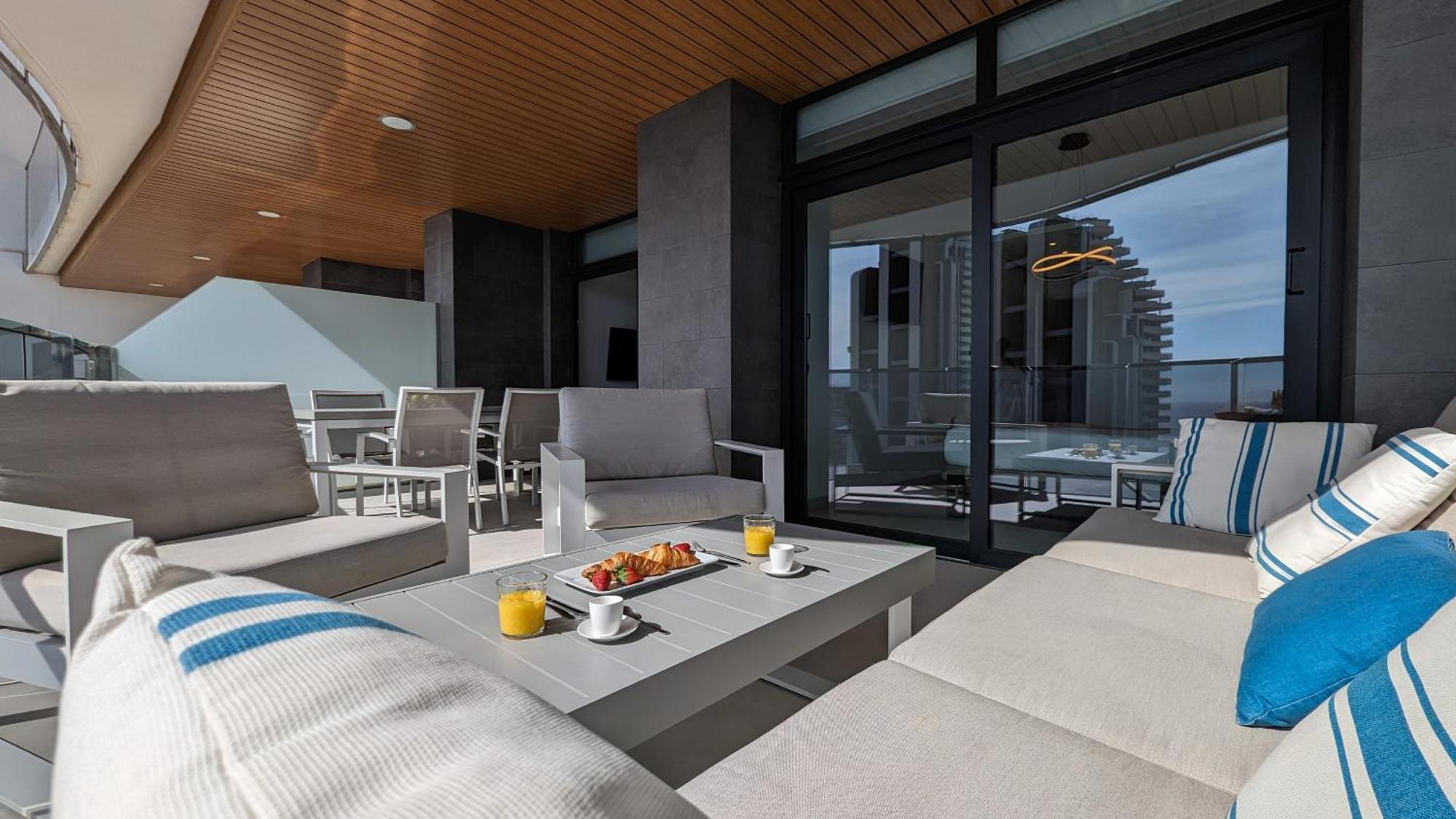 Sunset Waves Luxury Apartment Benidorm Bagian luar foto