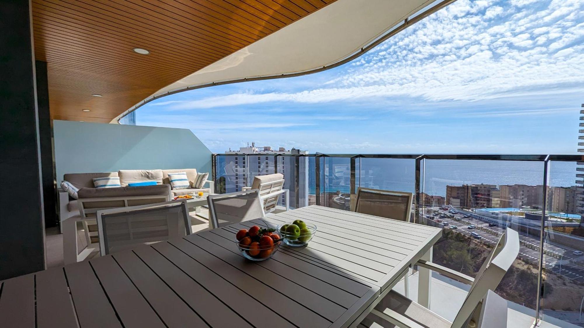 Sunset Waves Luxury Apartment Benidorm Bagian luar foto