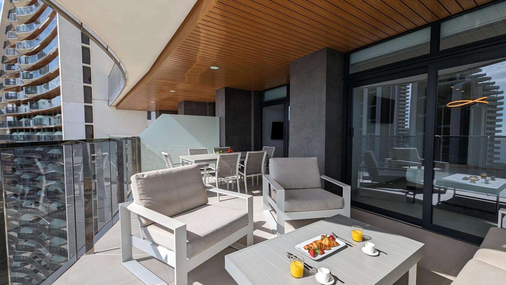 Sunset Waves Luxury Apartment Benidorm Bagian luar foto