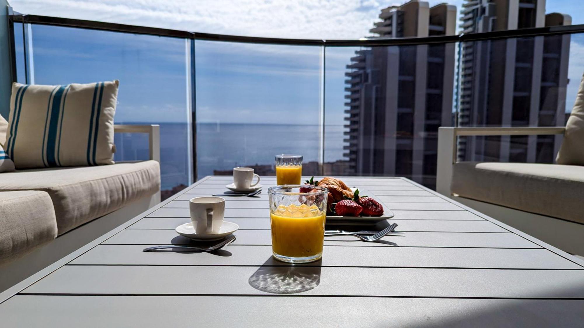 Sunset Waves Luxury Apartment Benidorm Bagian luar foto