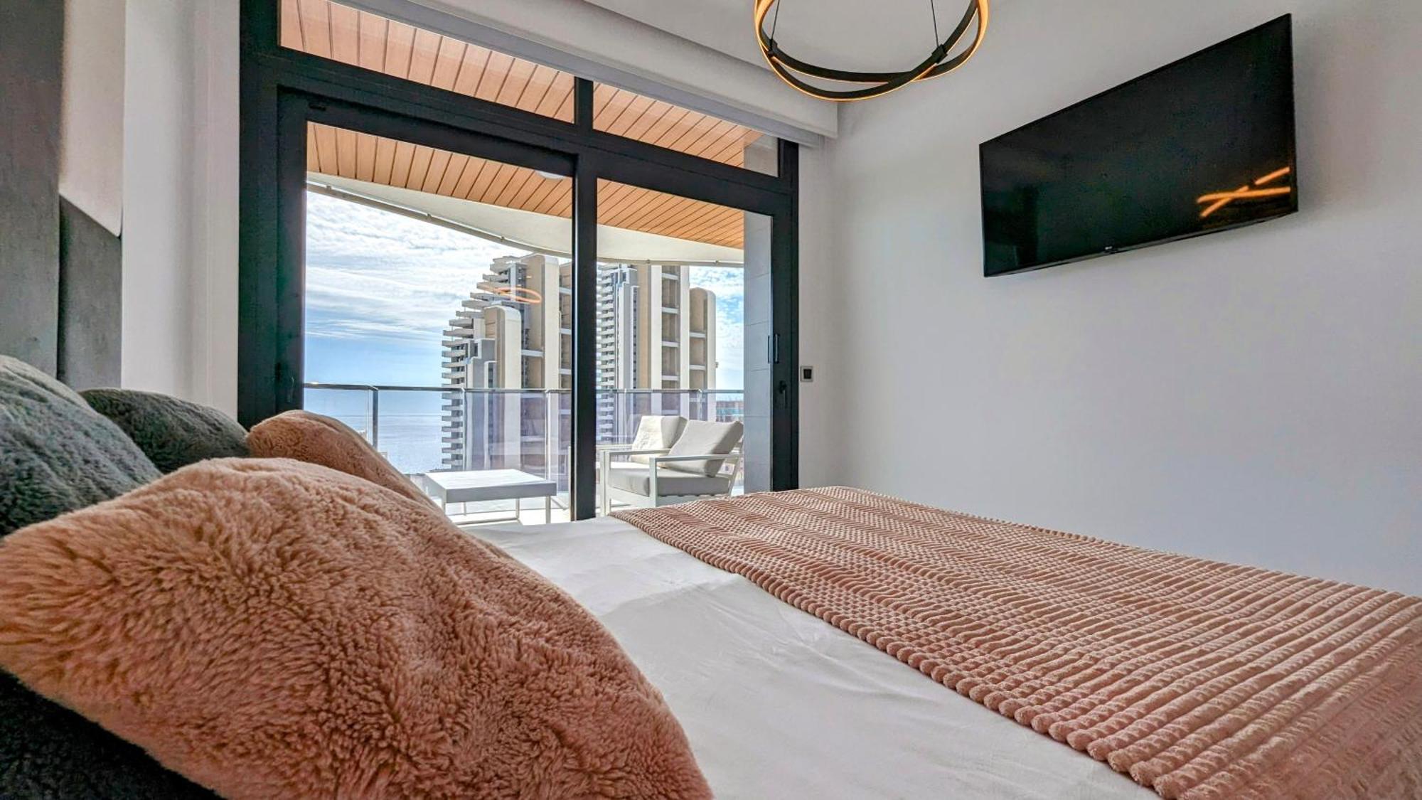 Sunset Waves Luxury Apartment Benidorm Bagian luar foto